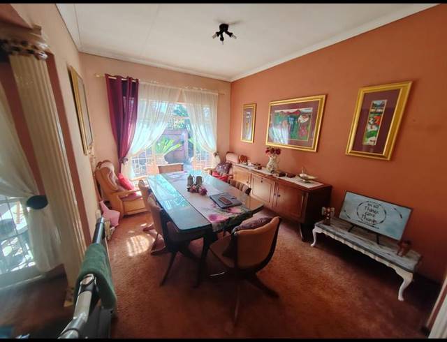 3 BEDROOM HOUSE FOR SALE IN THE ORCHARDS